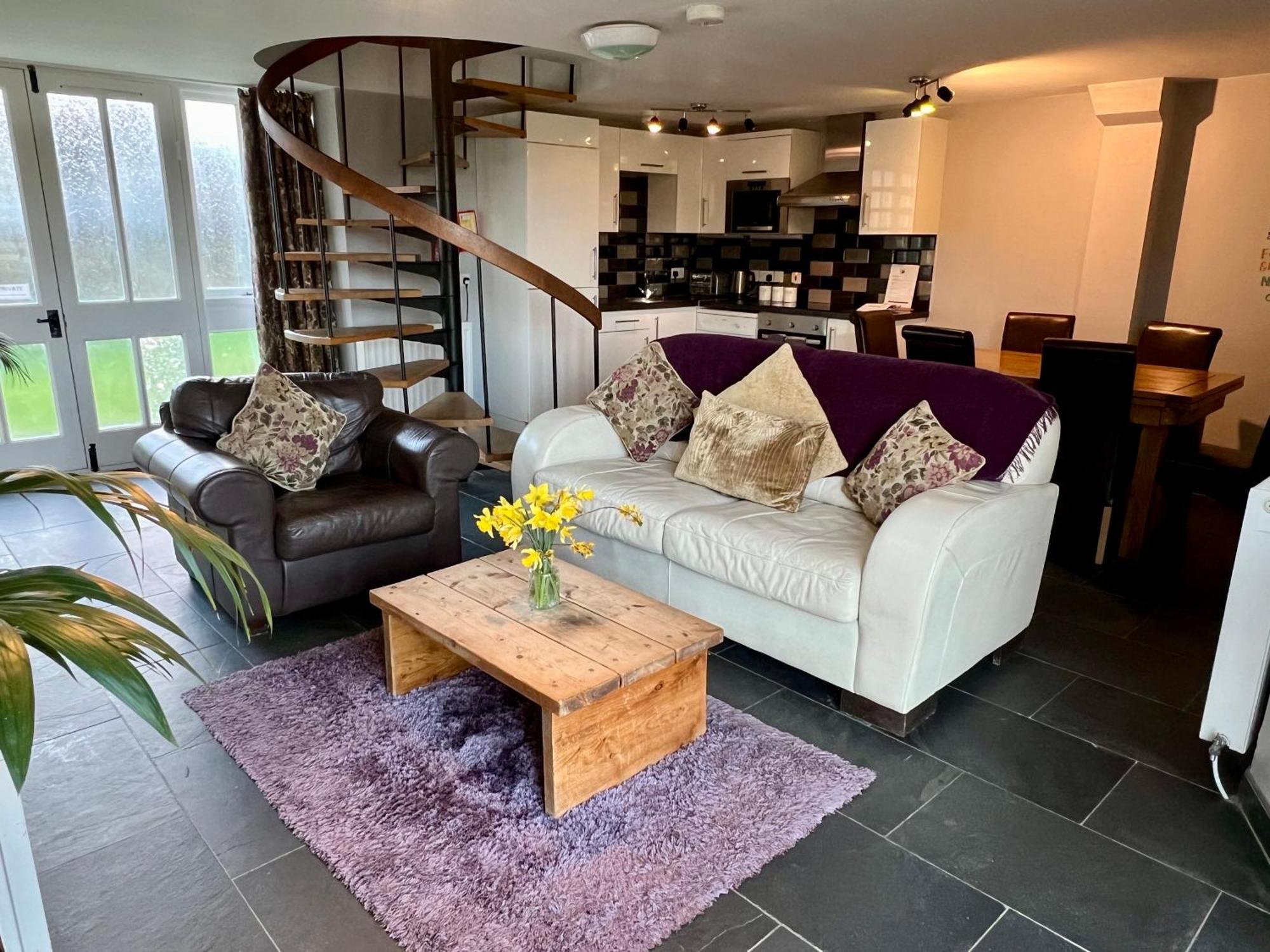 Cader Mountain View Cottage With Hot Tub In Snowdonia Dolgellau Exterior photo