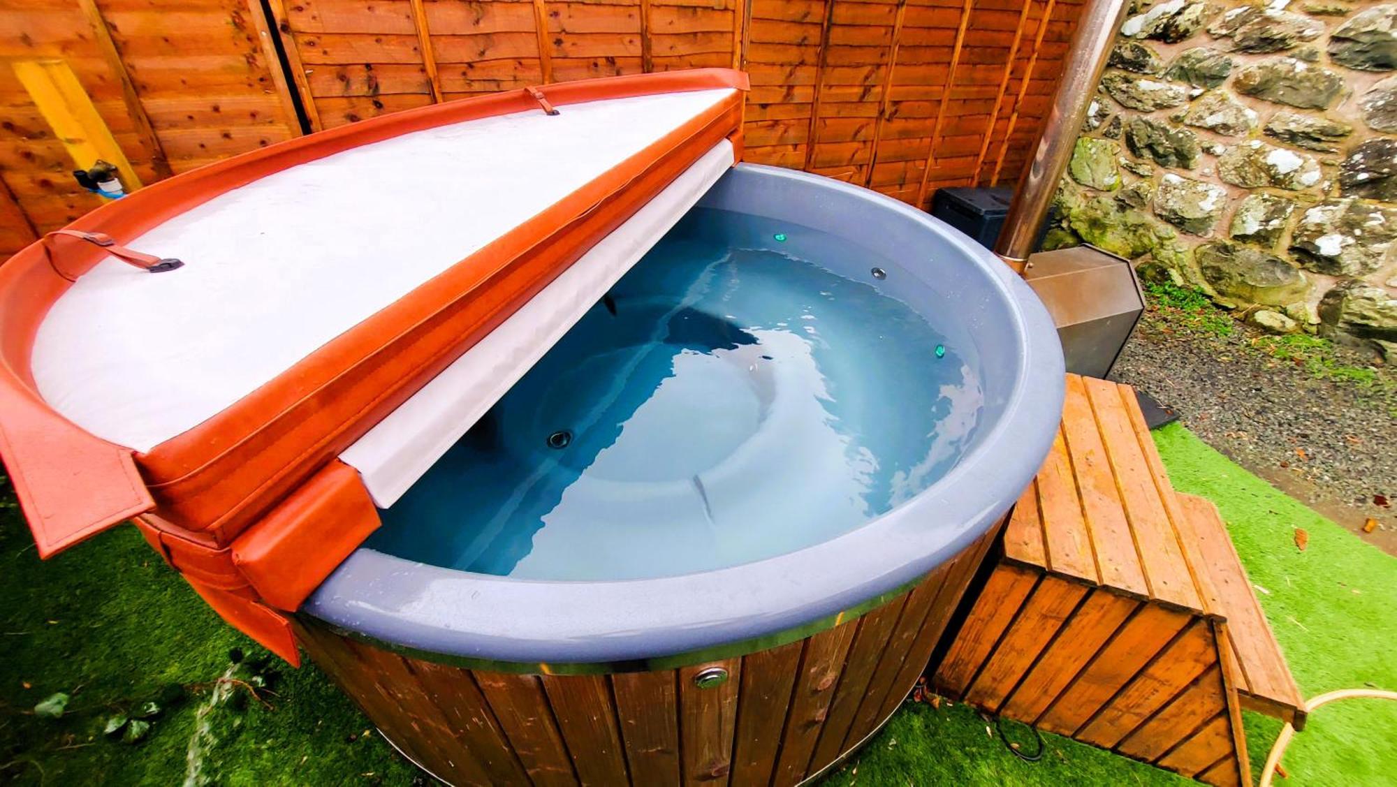 Cader Mountain View Cottage With Hot Tub In Snowdonia Dolgellau Exterior photo